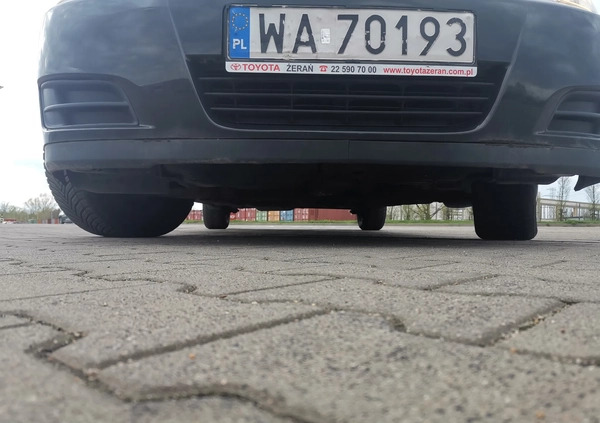 Toyota Corolla cena 15000 przebieg: 137500, rok produkcji 2005 z Warszawa małe 466